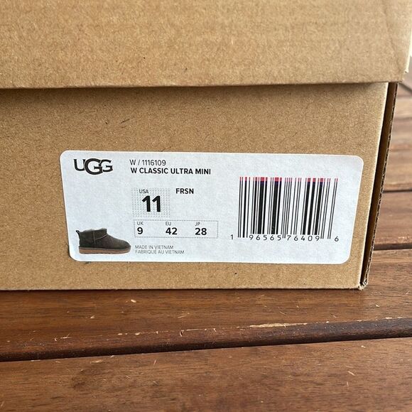 UGG Classic Ultra Mini Forest Night Women Size 11 - Picture 14 of 14